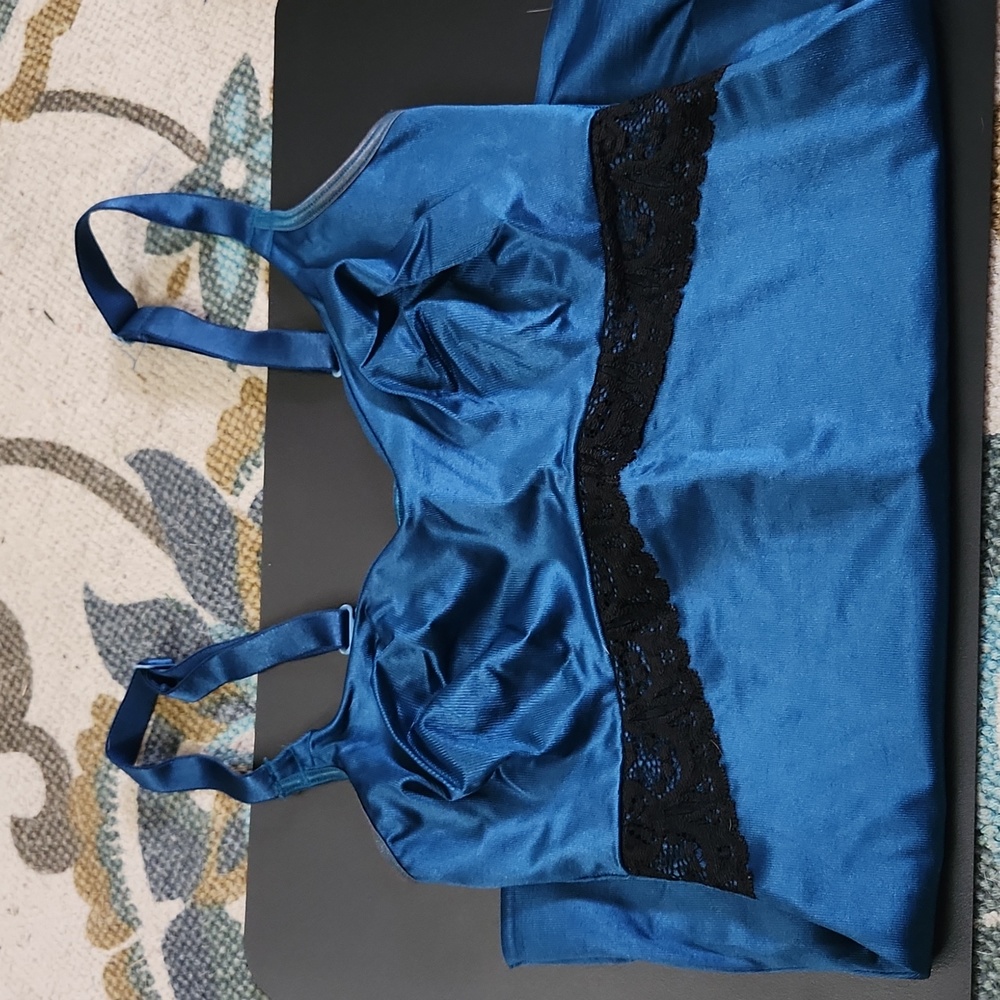 Ruby Ribbon Cami 32